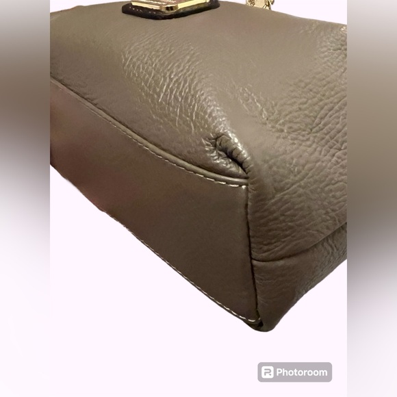 Valentina Made in Italy Genuine buttery soft leather bag/crossbody🔥 - Picture 3 of 16